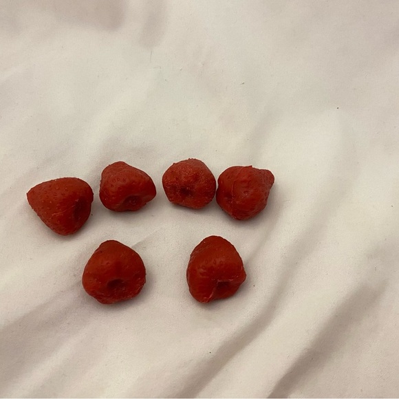 Nasco Replica Fake Faux Food 6 Loose Strawberries Strawberry Realistic Fresh Lot - Picture 7 of 7